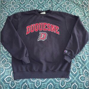 Vintage Men’s Duquesne Champion sweatshirt.